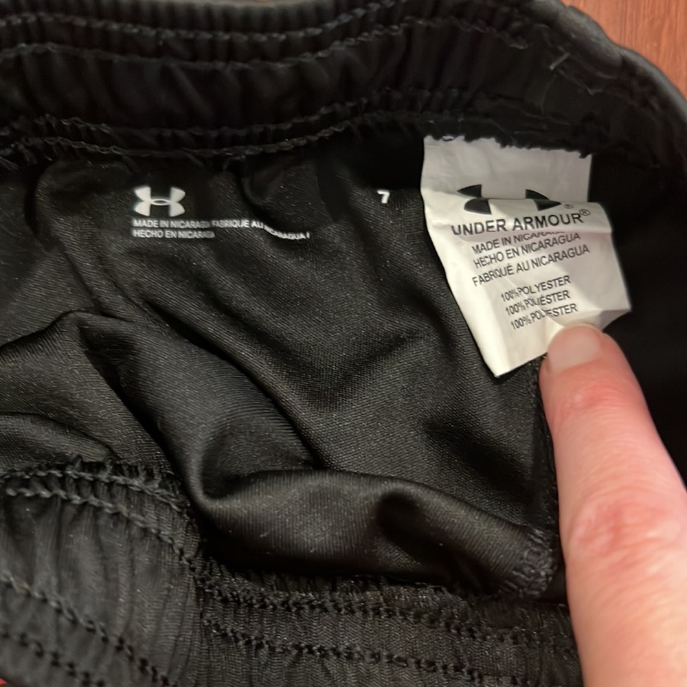 Under Armour shorts - Picture 4 of 4